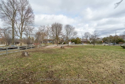 8419 Defore Drive • Lambton Shores, ON photo 9