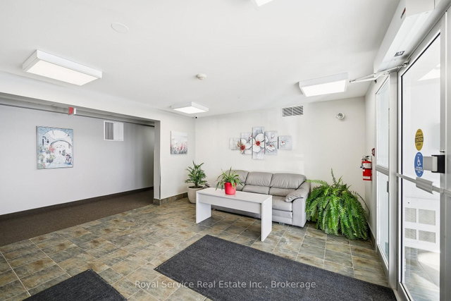 304 - 841 Battell Street