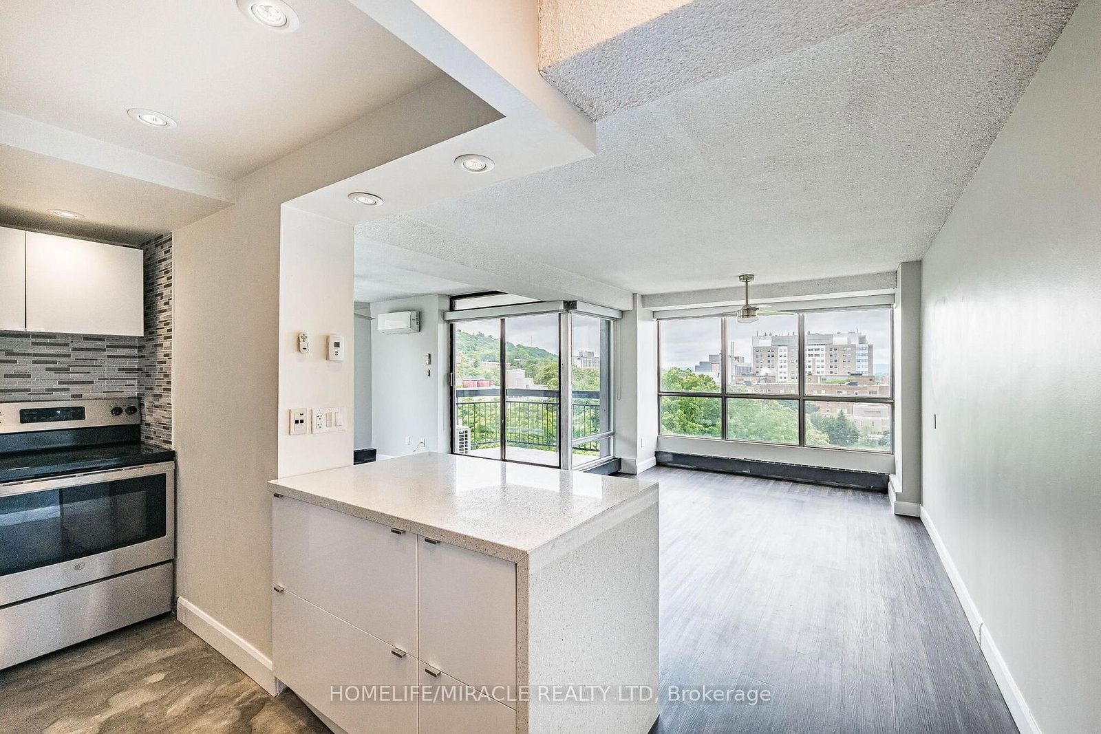 150 E Charlton Avenue • #1408 • Hamilton, ON photo 15