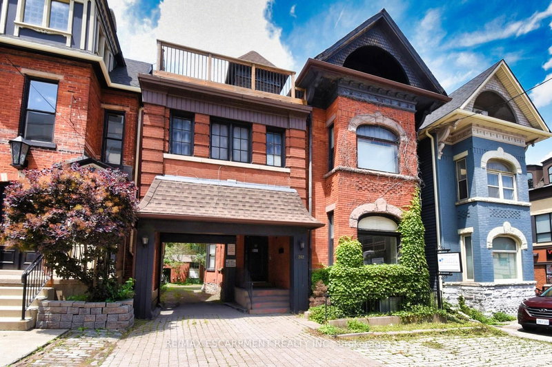 242 James St S photo 1