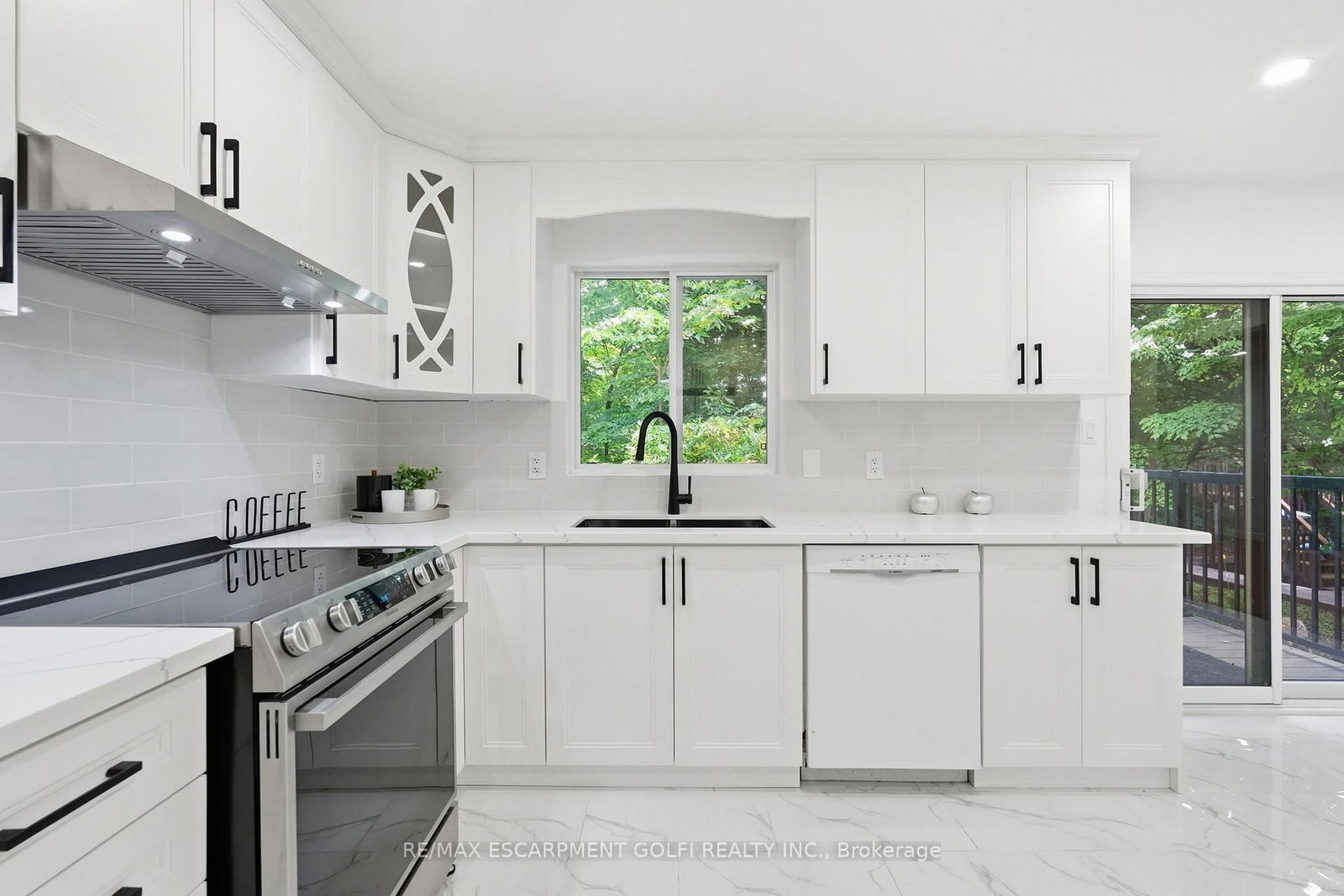 292 THORNCREST Drive • Waterloo, ON photo 19