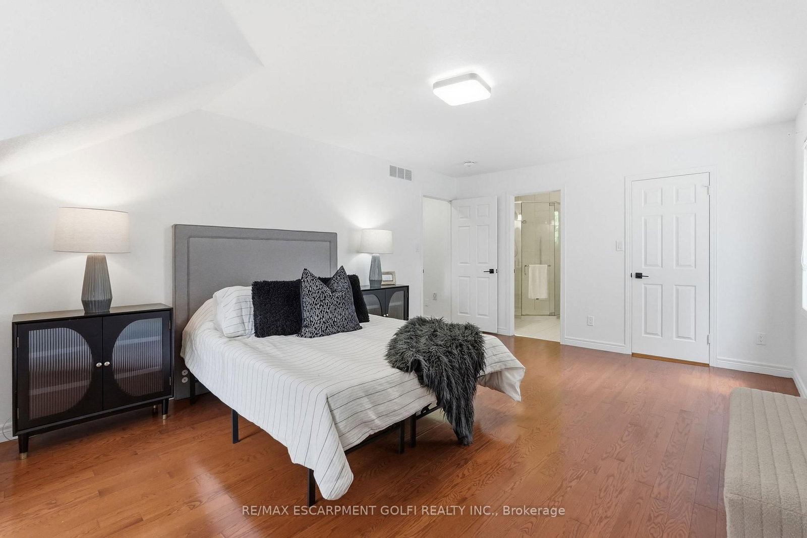 292 THORNCREST Drive • Waterloo, ON photo 27