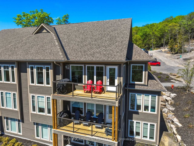 301 - 2 TREE TOPS Lane