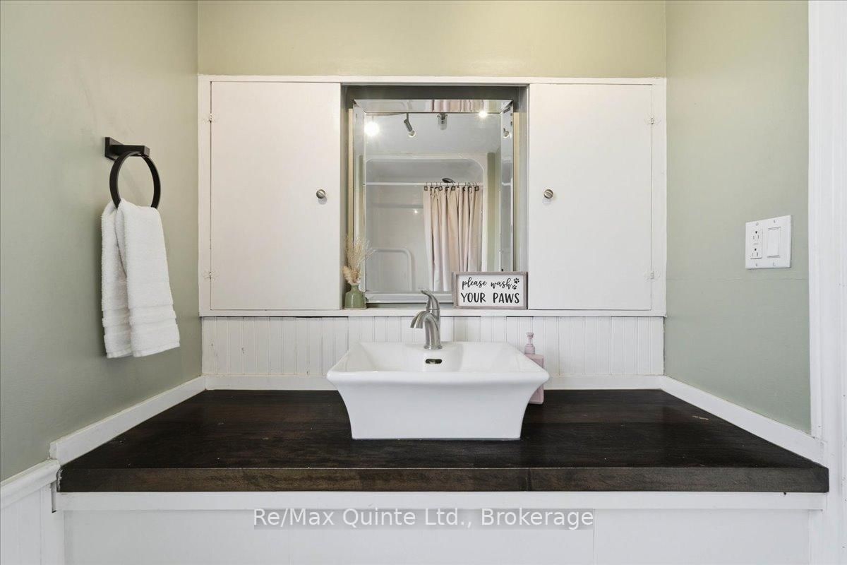 2388 County Rd 64 • Quinte West, ON photo 18