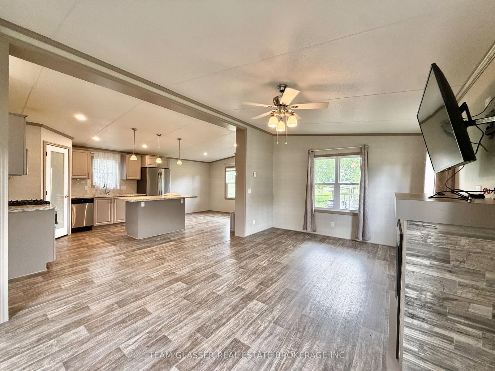 24749 Park Street • #2 • Strathroy-Caradoc, ON photo 13