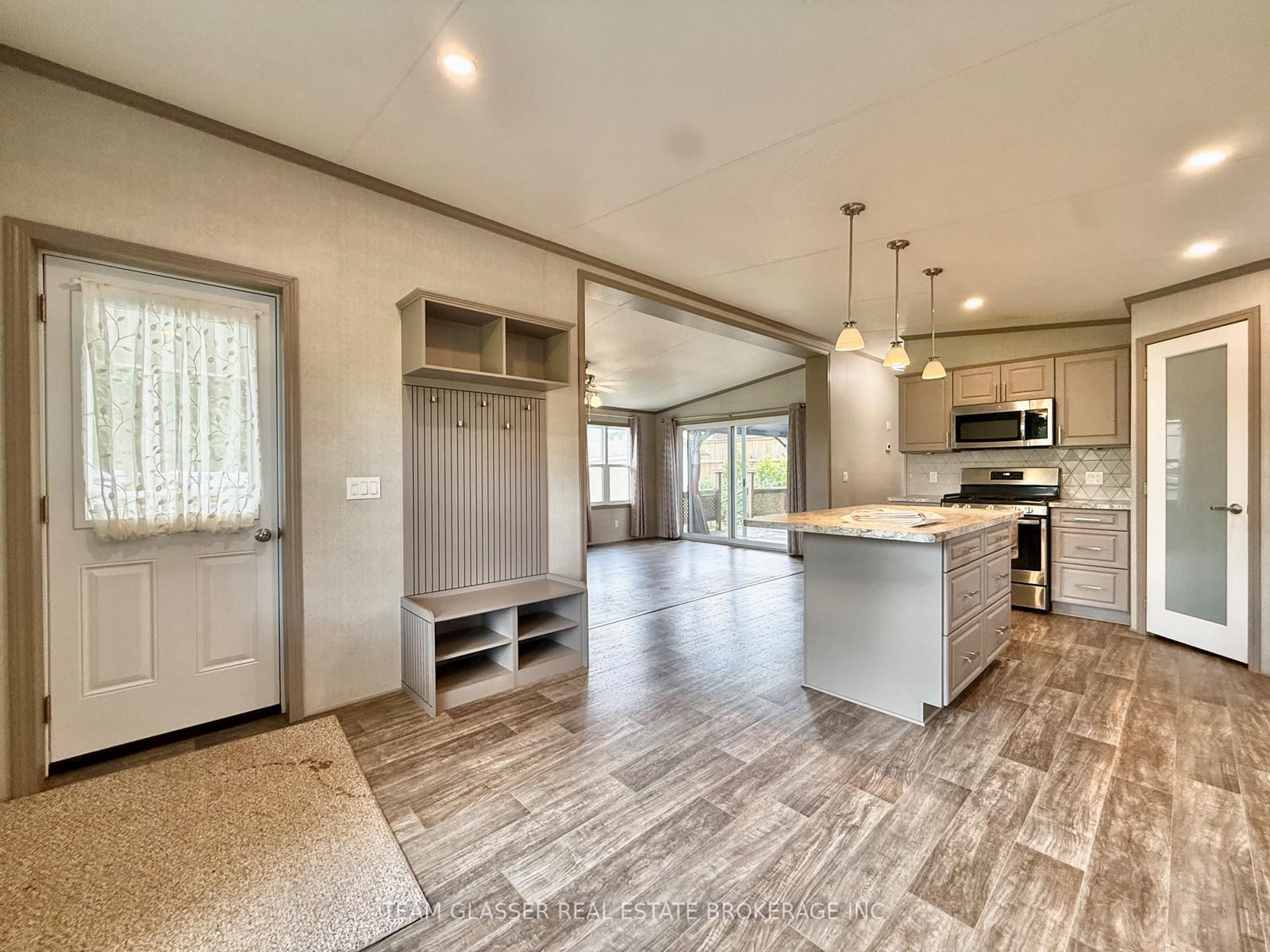 24749 Park Street • #2 • Strathroy-Caradoc, ON photo 9