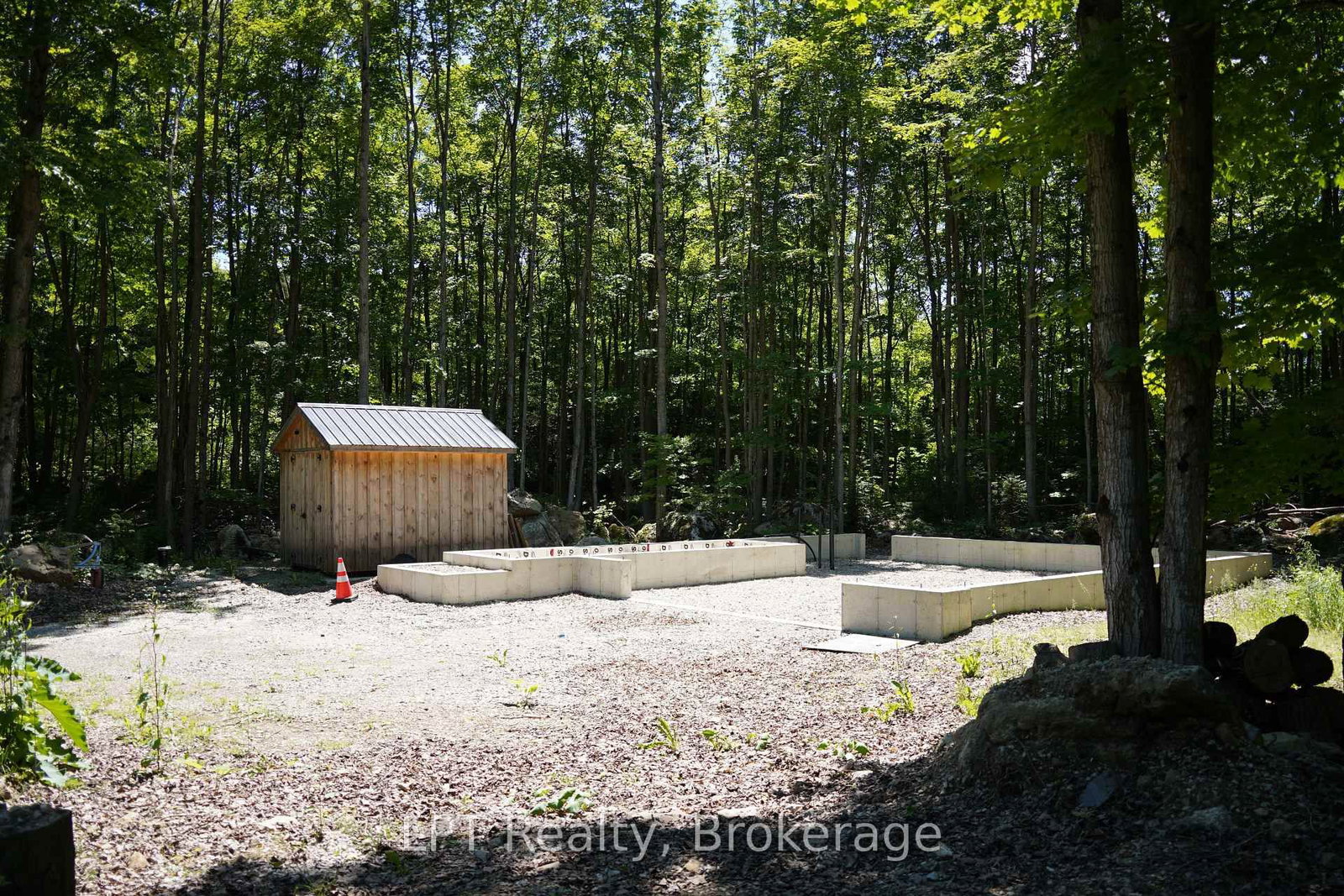 382488 CONCESSION 17 Road • Georgian Bluffs, ON photo 40