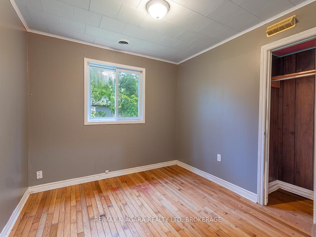 584 Lakeview Road • Fort Erie, ON photo 15