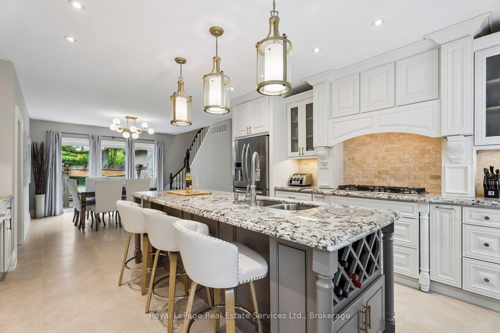 1 Stonebury Place • Hamilton, ON photo 15