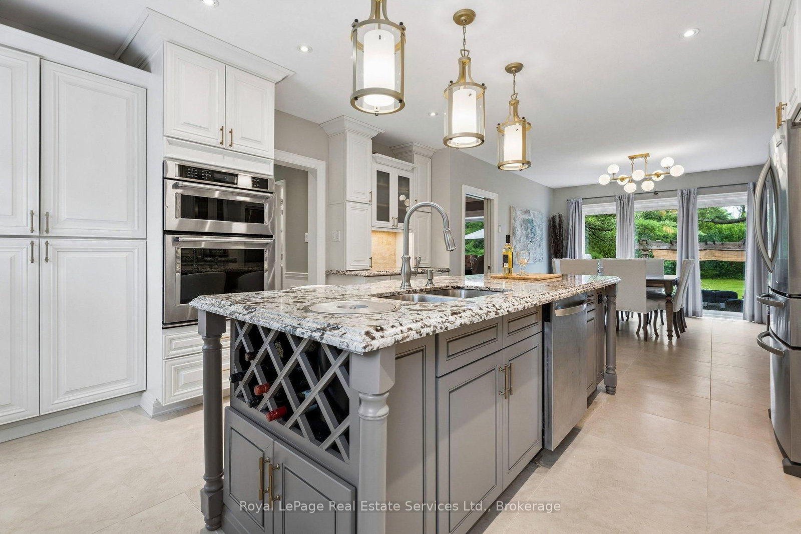 1 Stonebury Place • Hamilton, ON photo 16