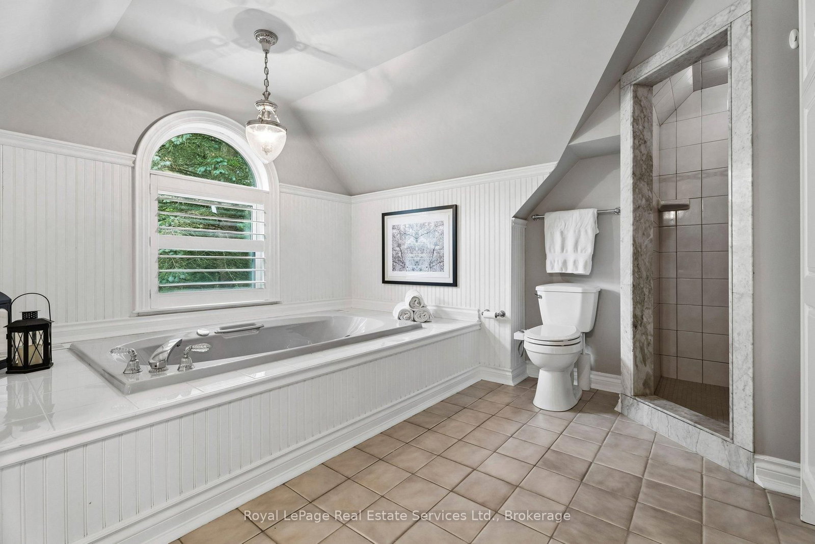 1 Stonebury Place • Hamilton, ON photo 32