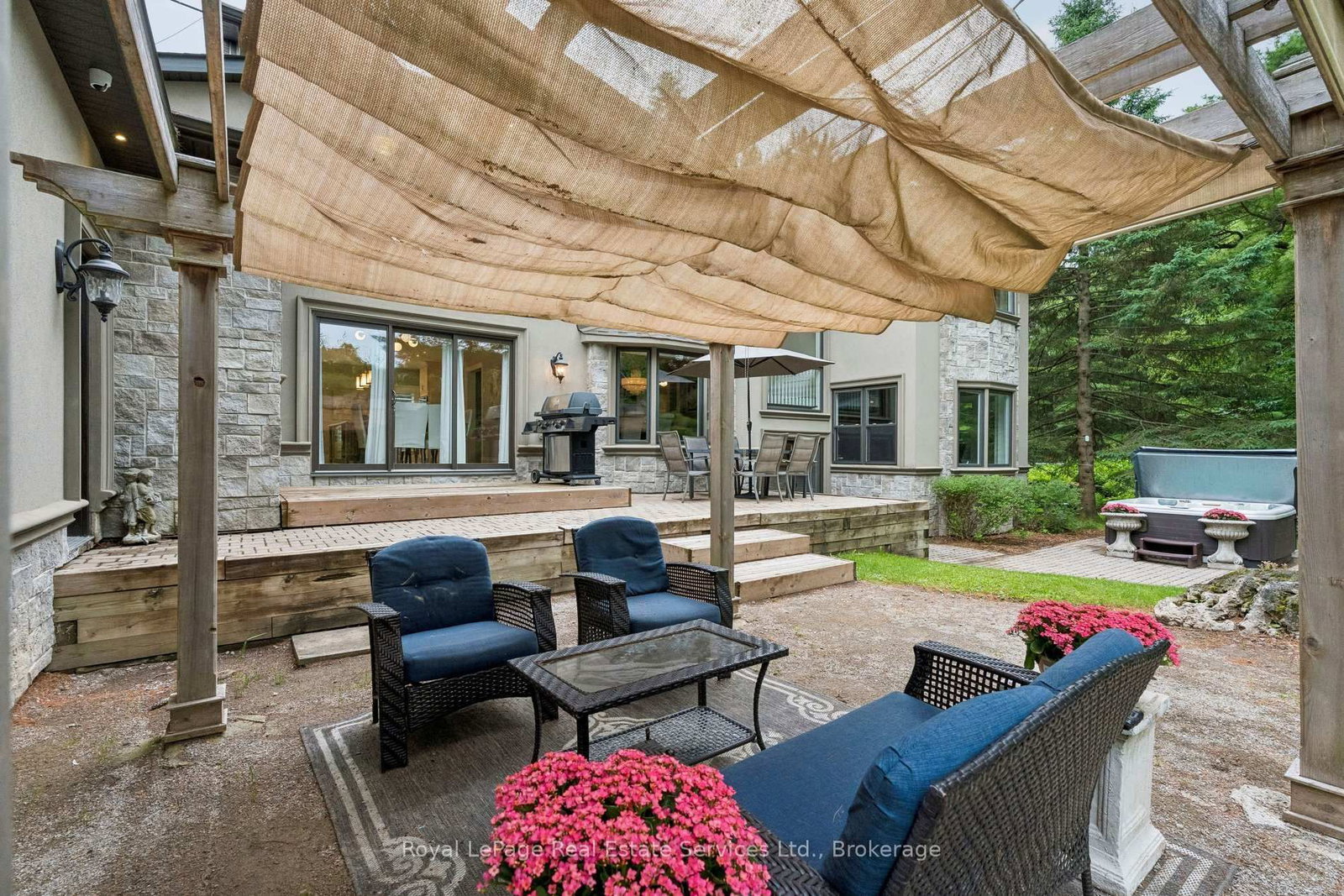 1 Stonebury Place • Hamilton, ON photo 46