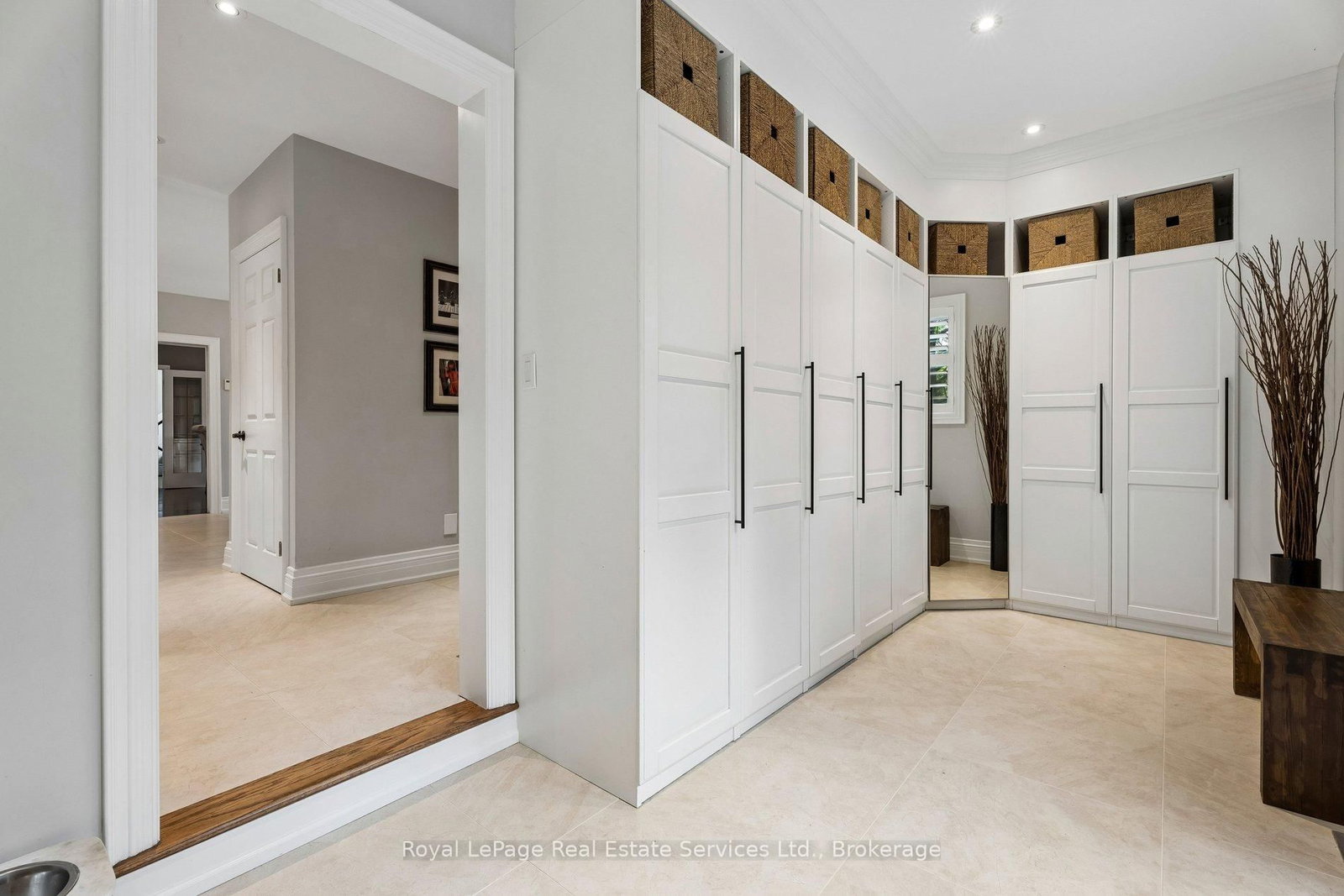 1 Stonebury Place • Hamilton, ON photo 6