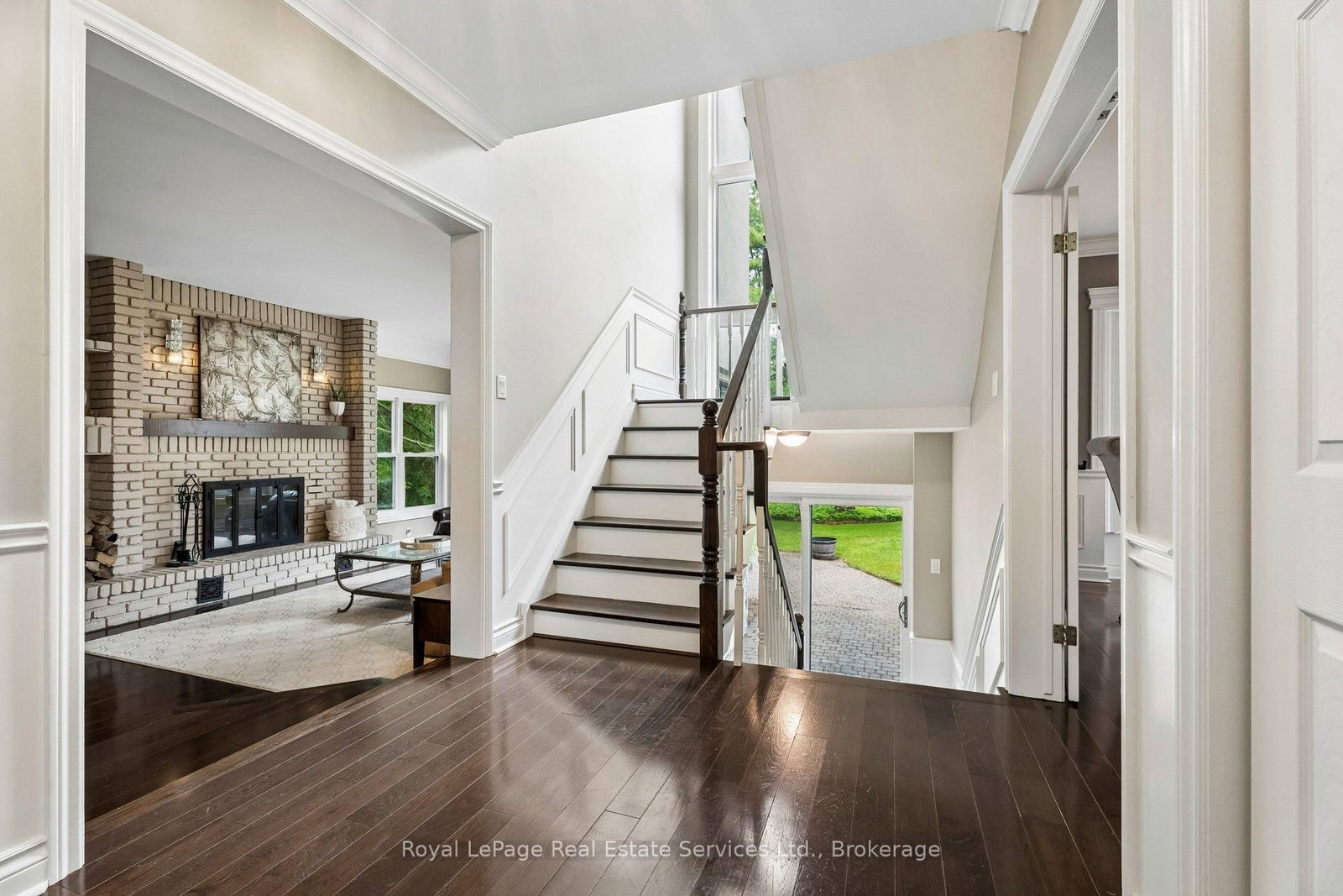 1 Stonebury Place • Hamilton, ON photo 9