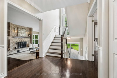 1 Stonebury Place • Hamilton, ON photo 9
