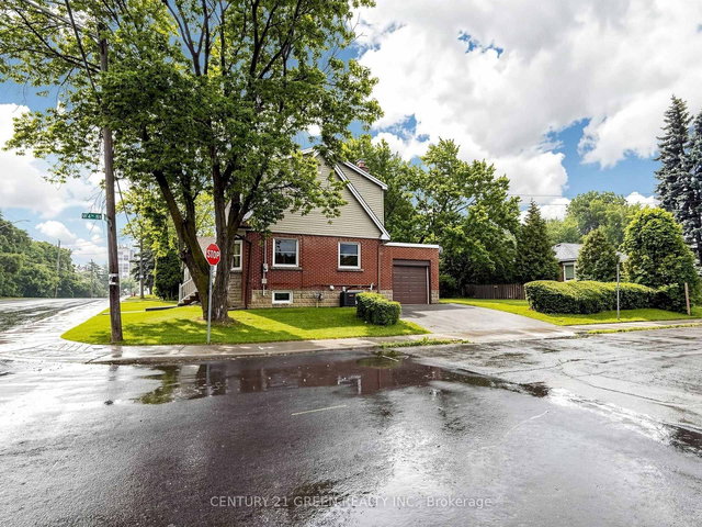 87 Fennell Avenue W