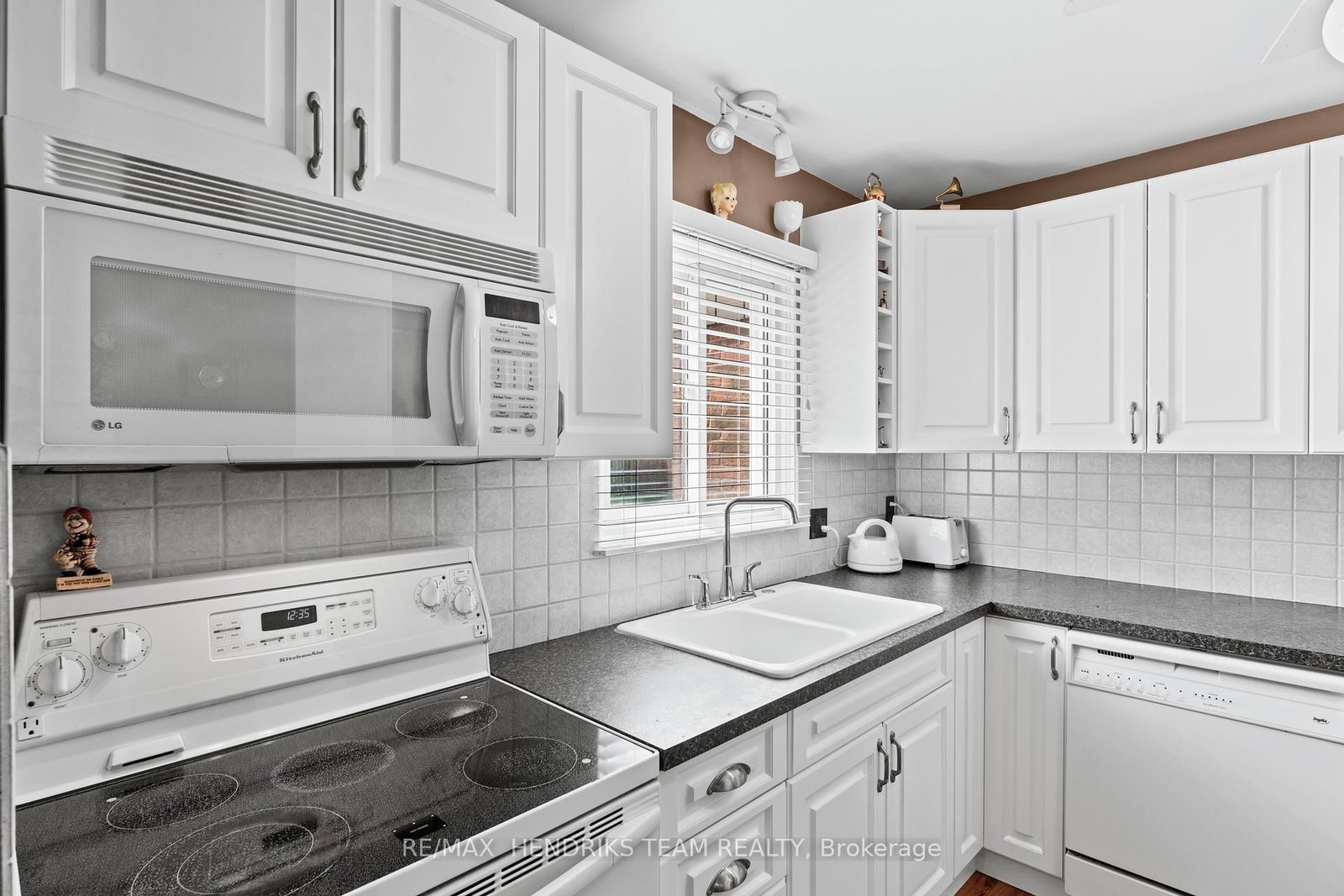 64 Forster Street • #20 • St. Catharines, ON photo 4