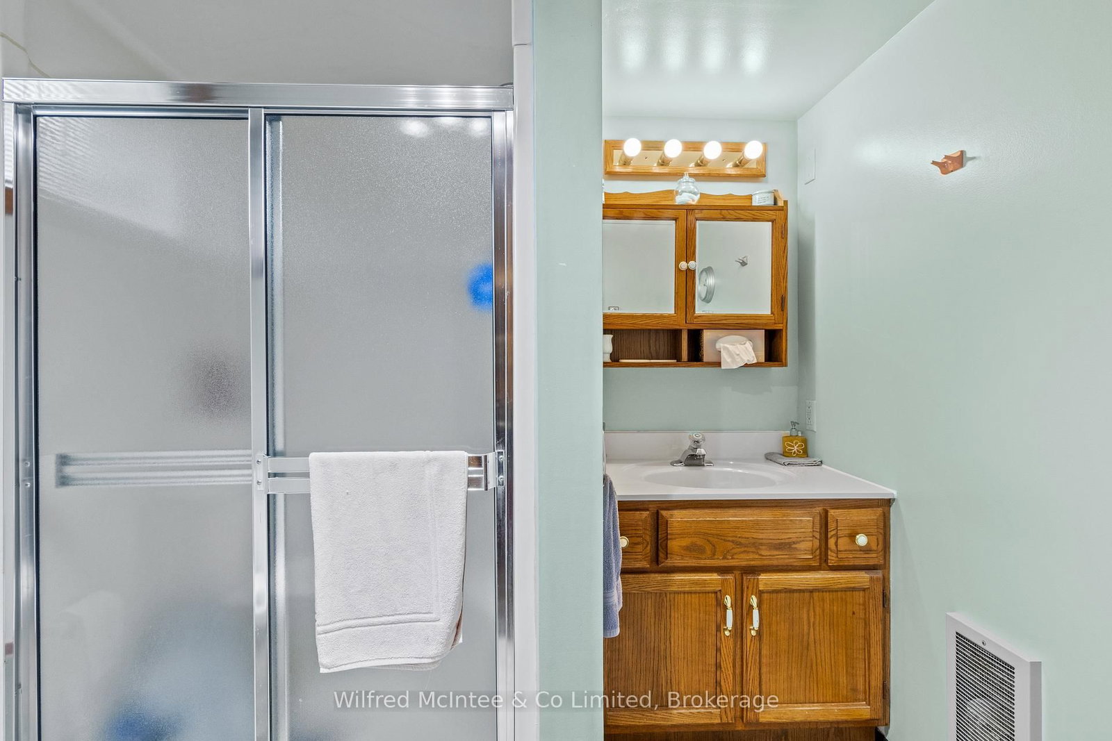 455 Bruce Street • Saugeen Shores, ON photo 39