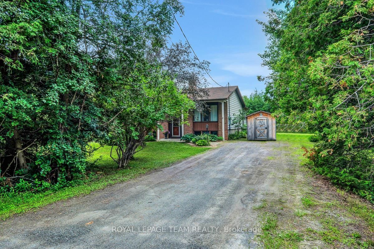324 County rd. 25 Road • North Grenville, ON photo 1