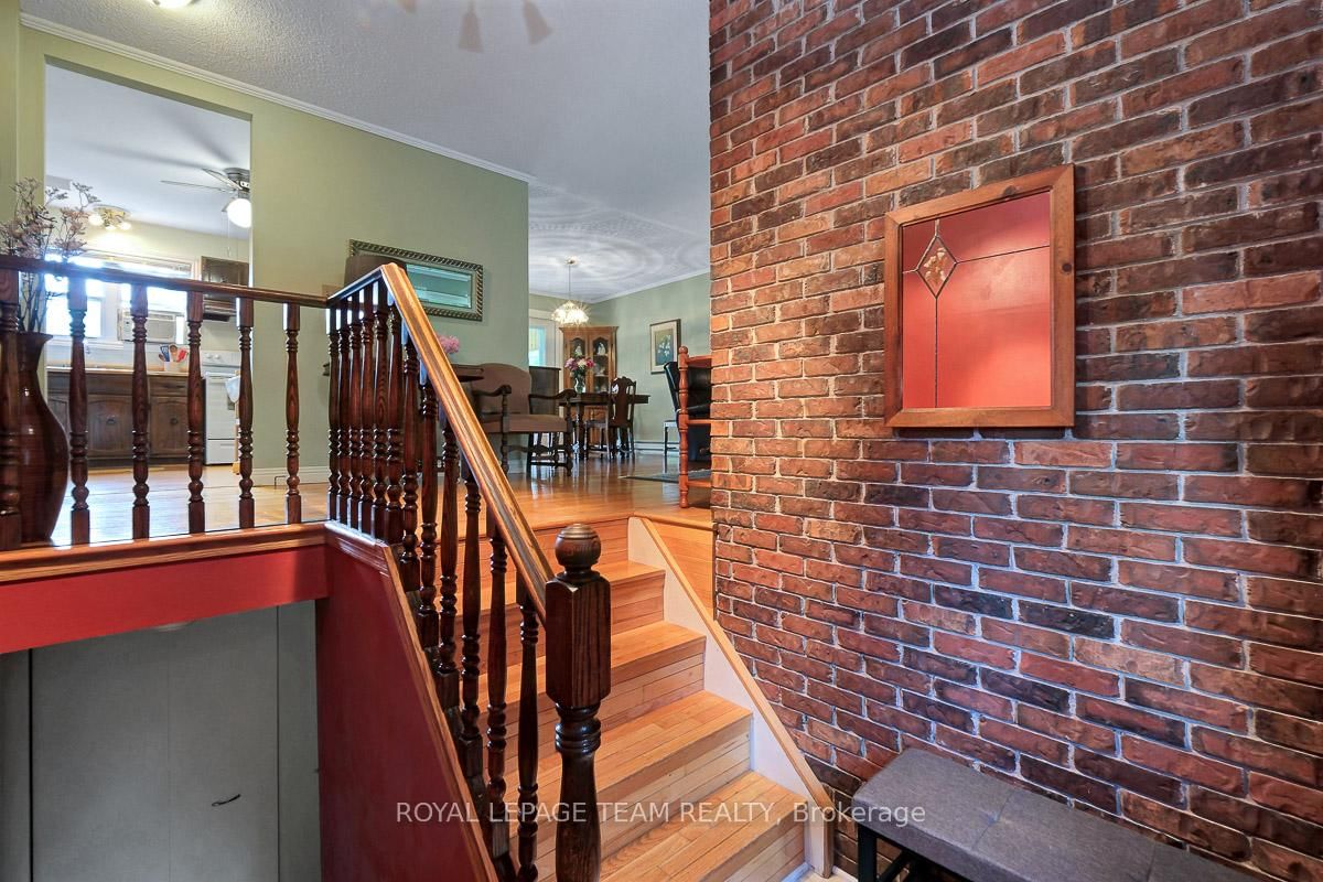 324 County rd. 25 Road • North Grenville, ON photo 10