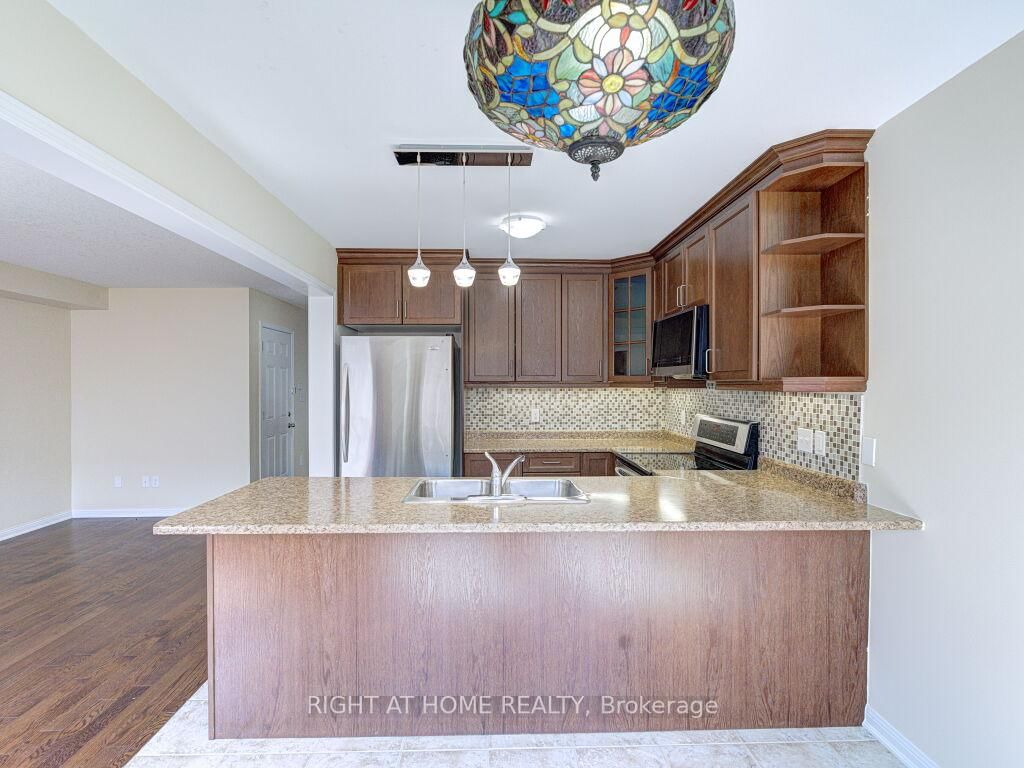 63 Lupo Drive • Hamilton, ON photo 13