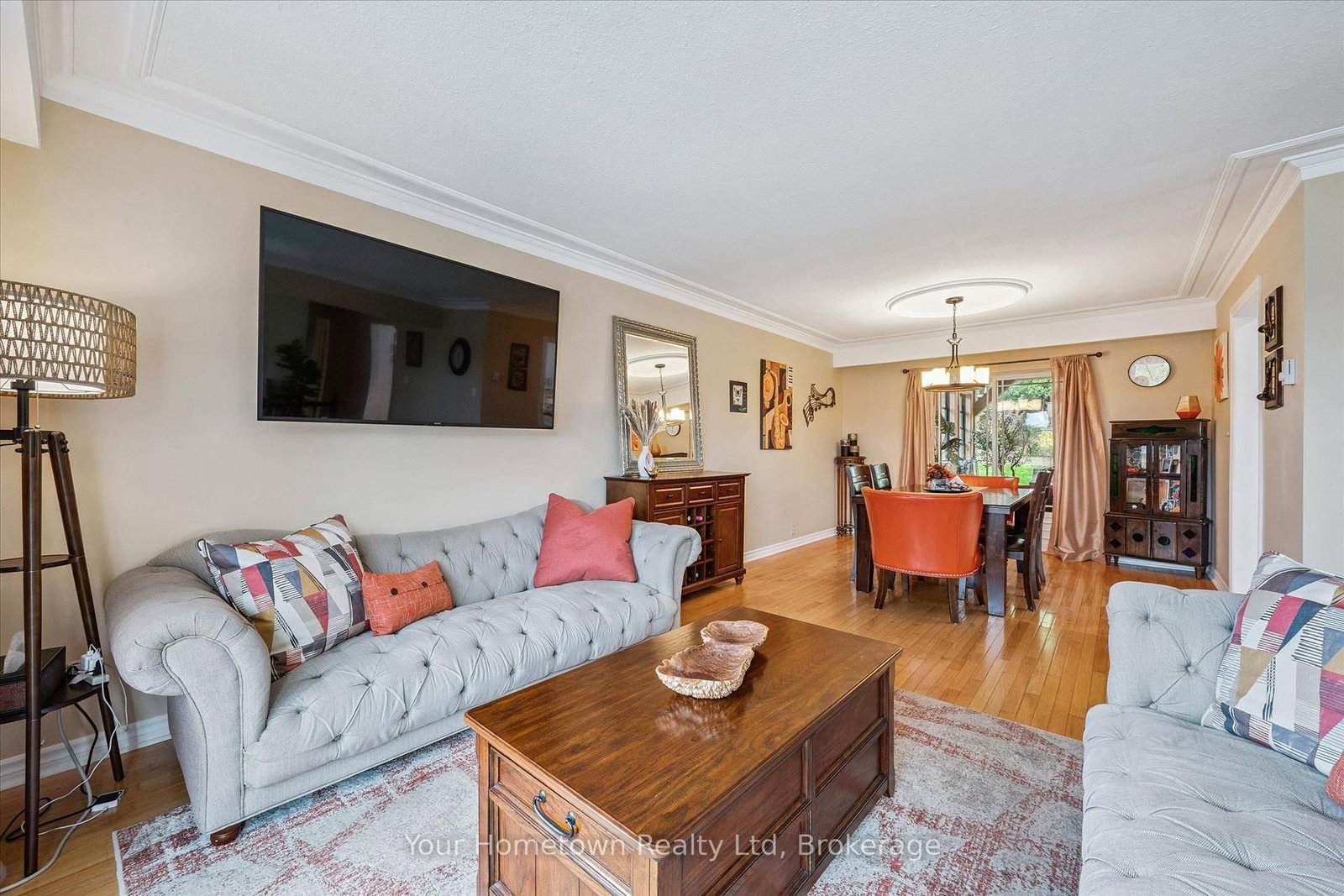 Listing Image 7