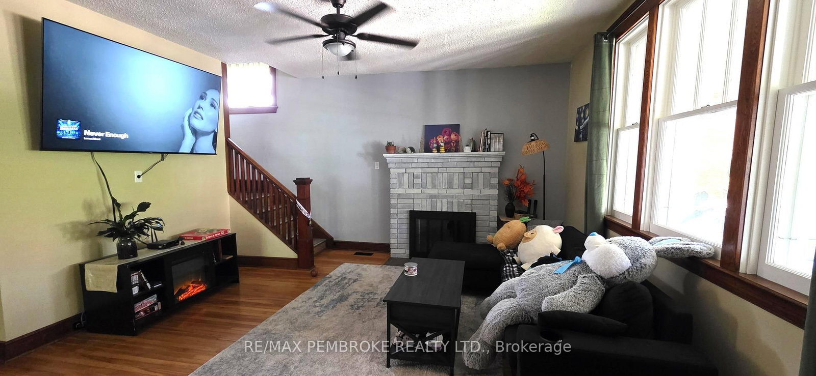 33 Doran Road • Petawawa, ON photo 11