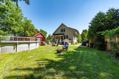 33 Doran Road • Petawawa, ON photo 3