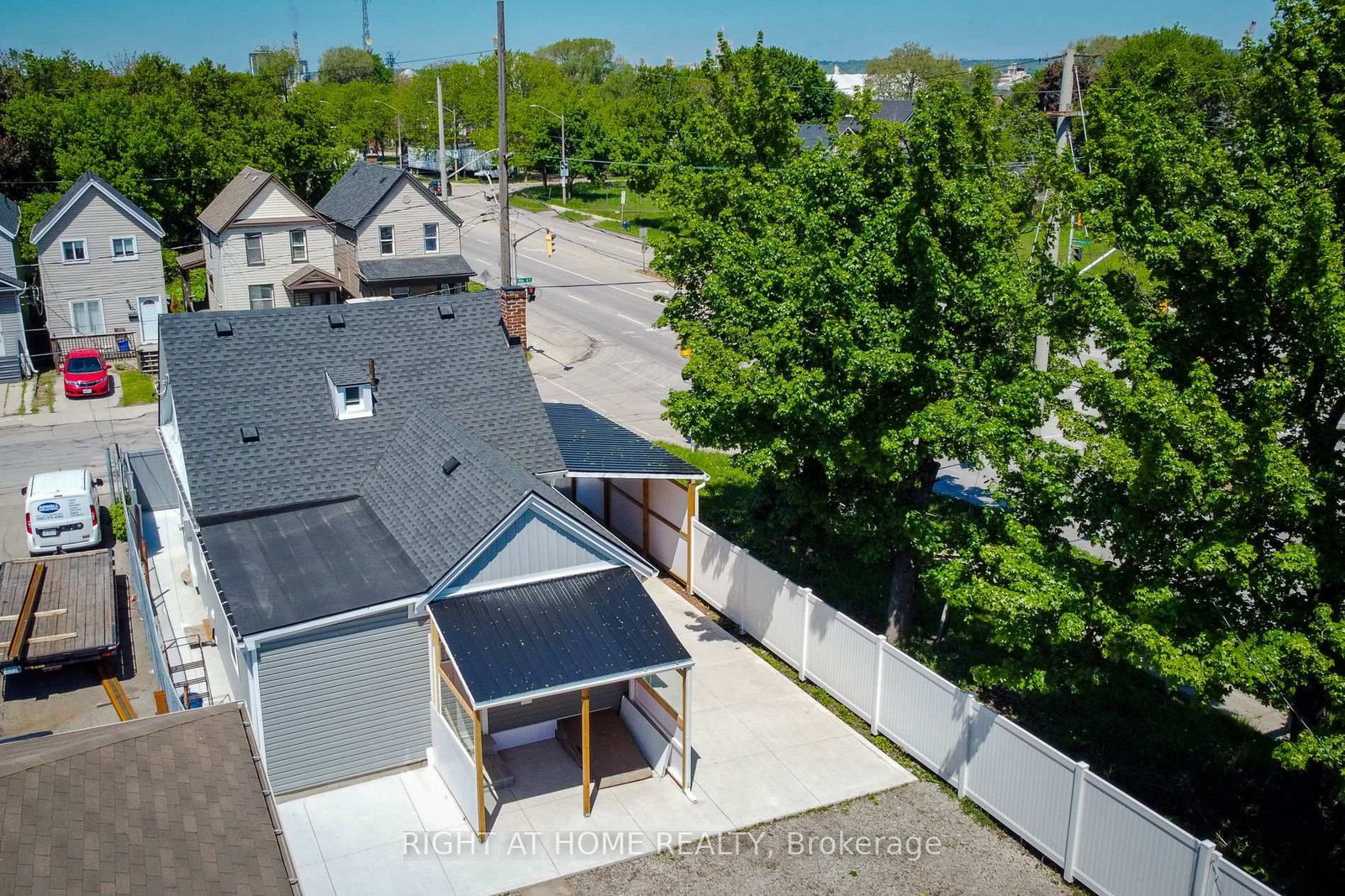 78 Hillyard Street • Hamilton, ON photo 13