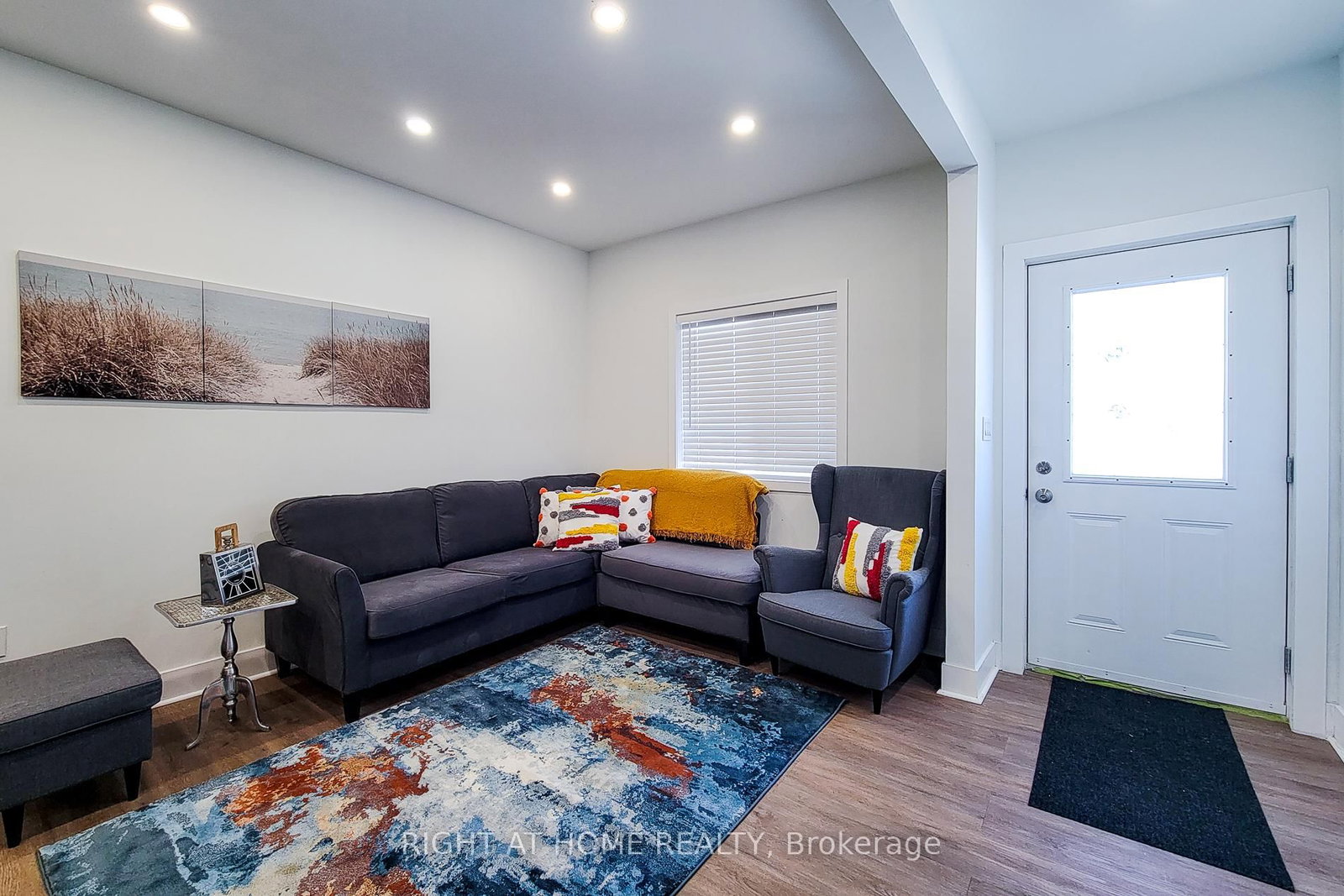 78 Hillyard Street • Hamilton, ON photo 15
