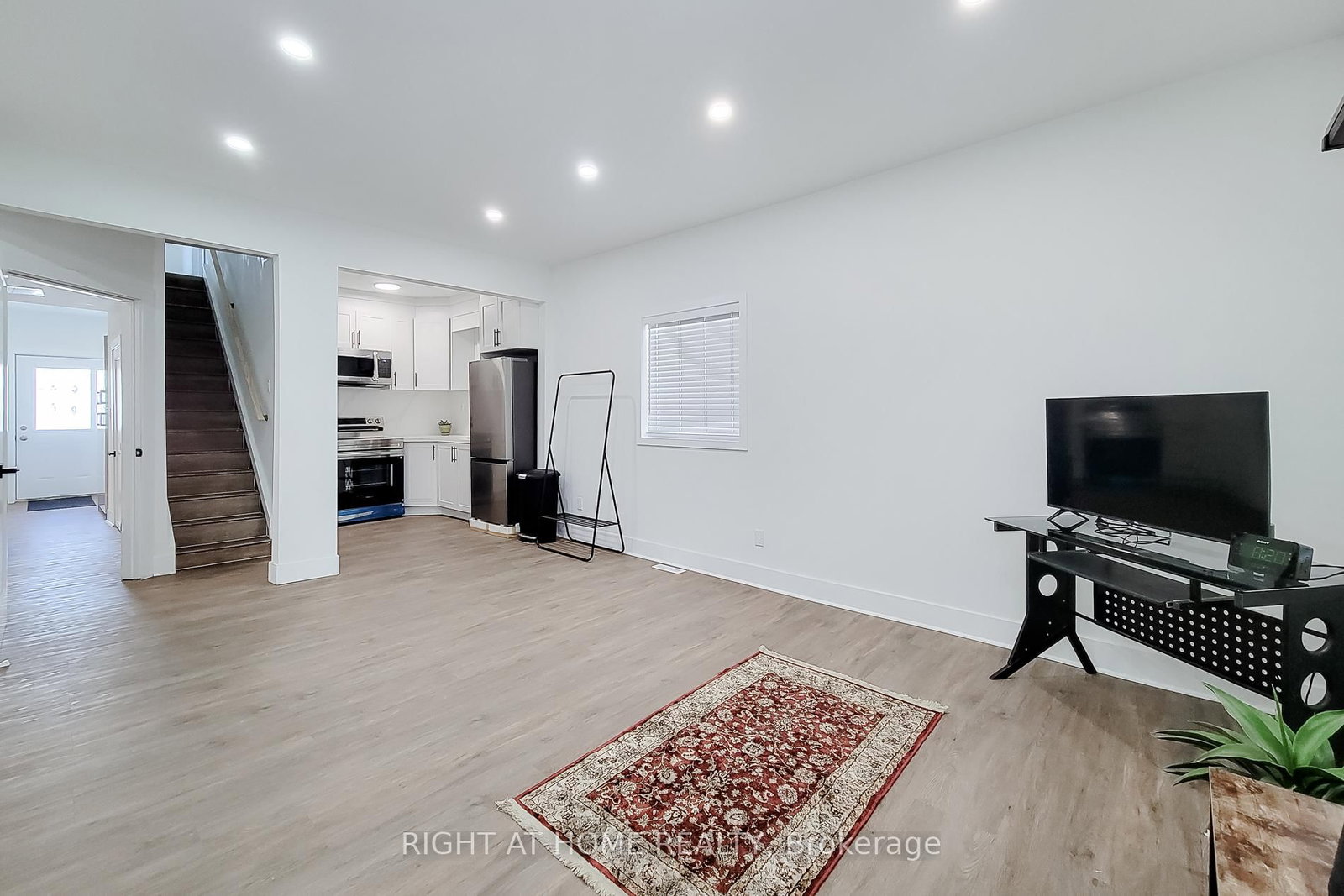 78 Hillyard Street • Hamilton, ON photo 28