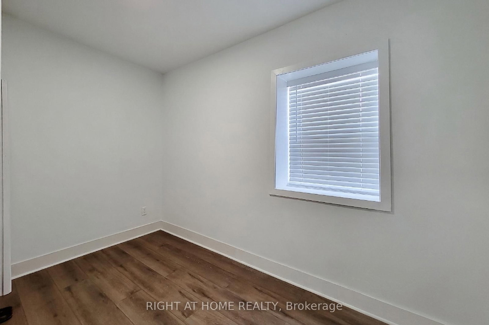 78 Hillyard Street • Hamilton, ON photo 32
