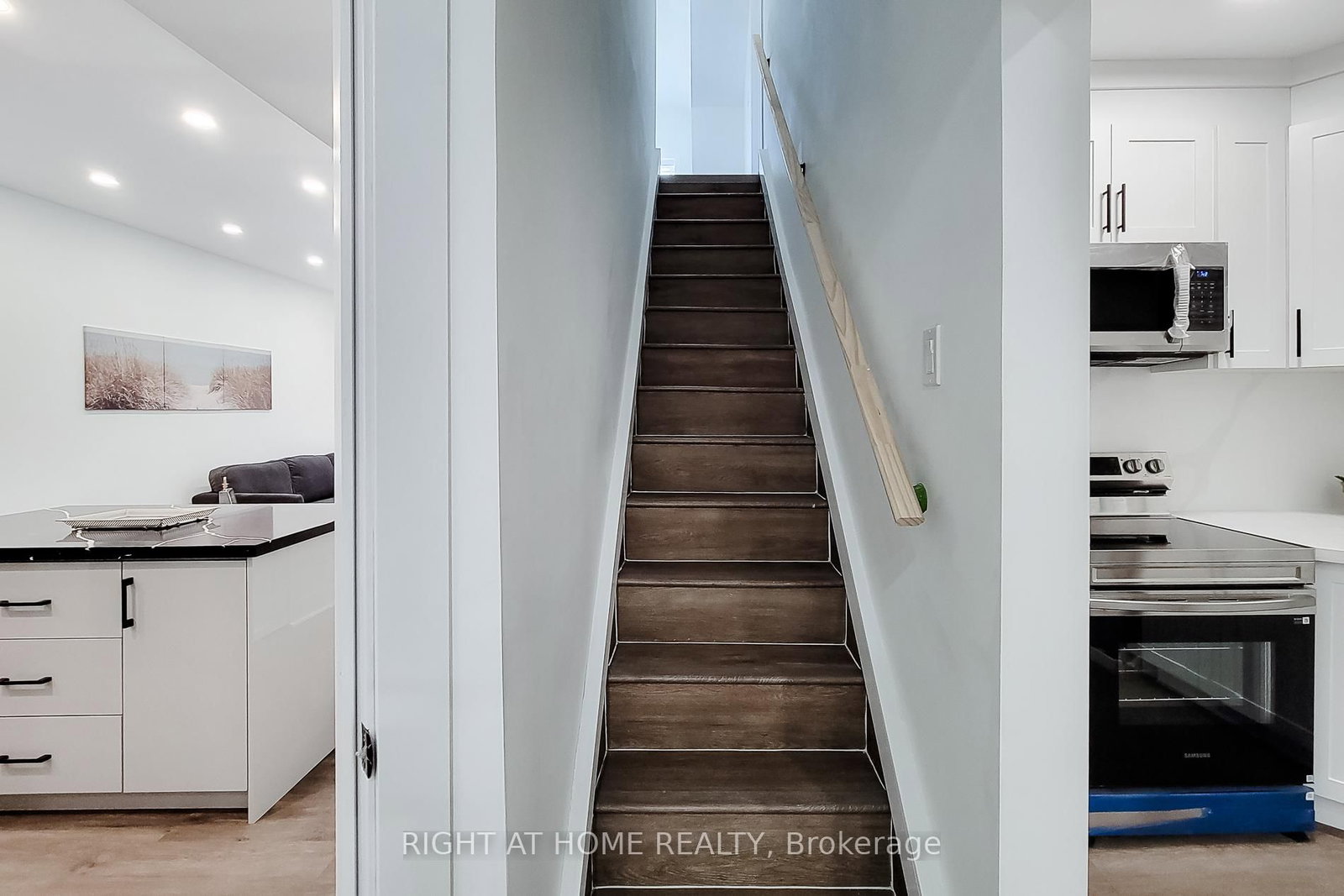 78 Hillyard Street • Hamilton, ON photo 34
