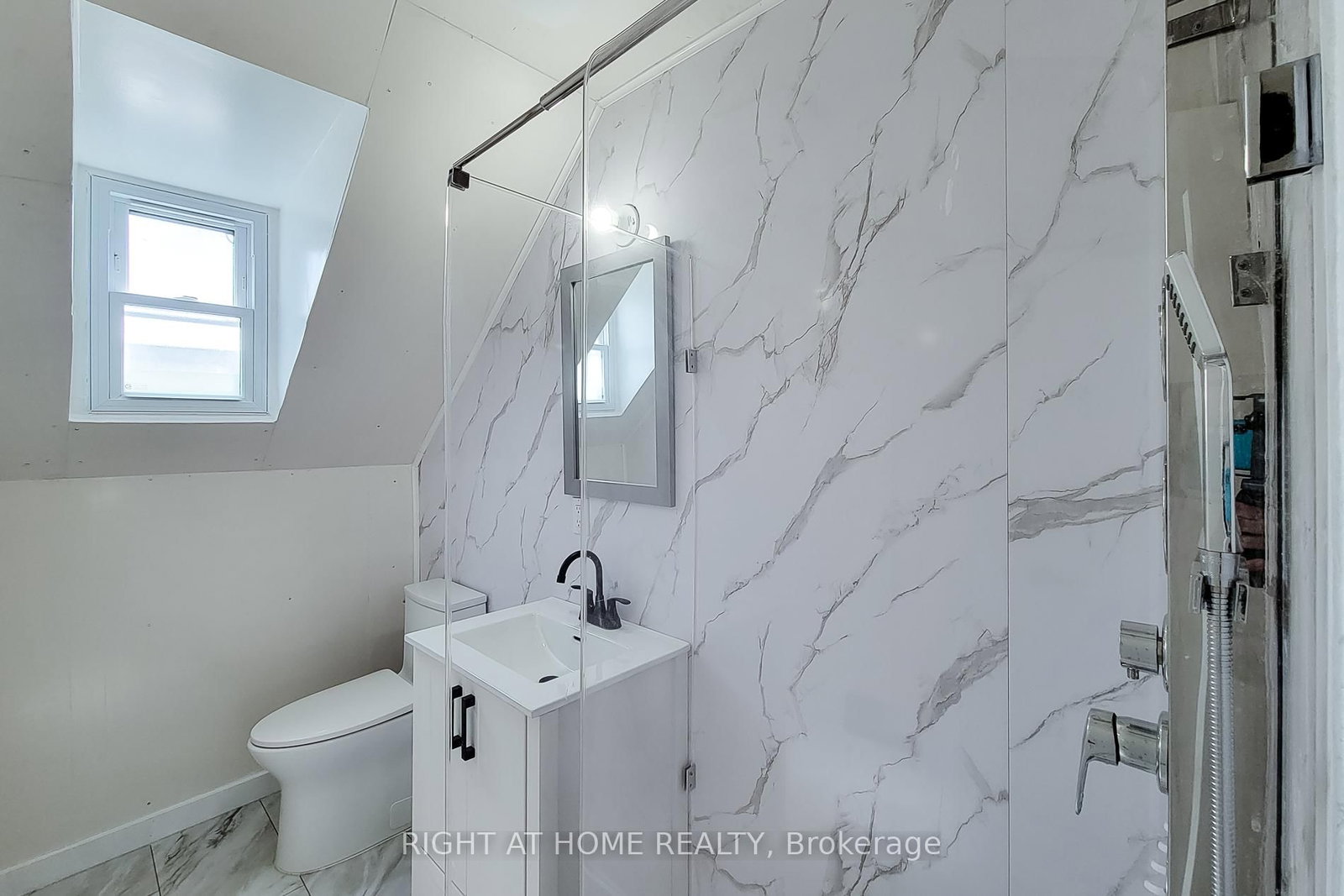78 Hillyard Street • Hamilton, ON photo 37