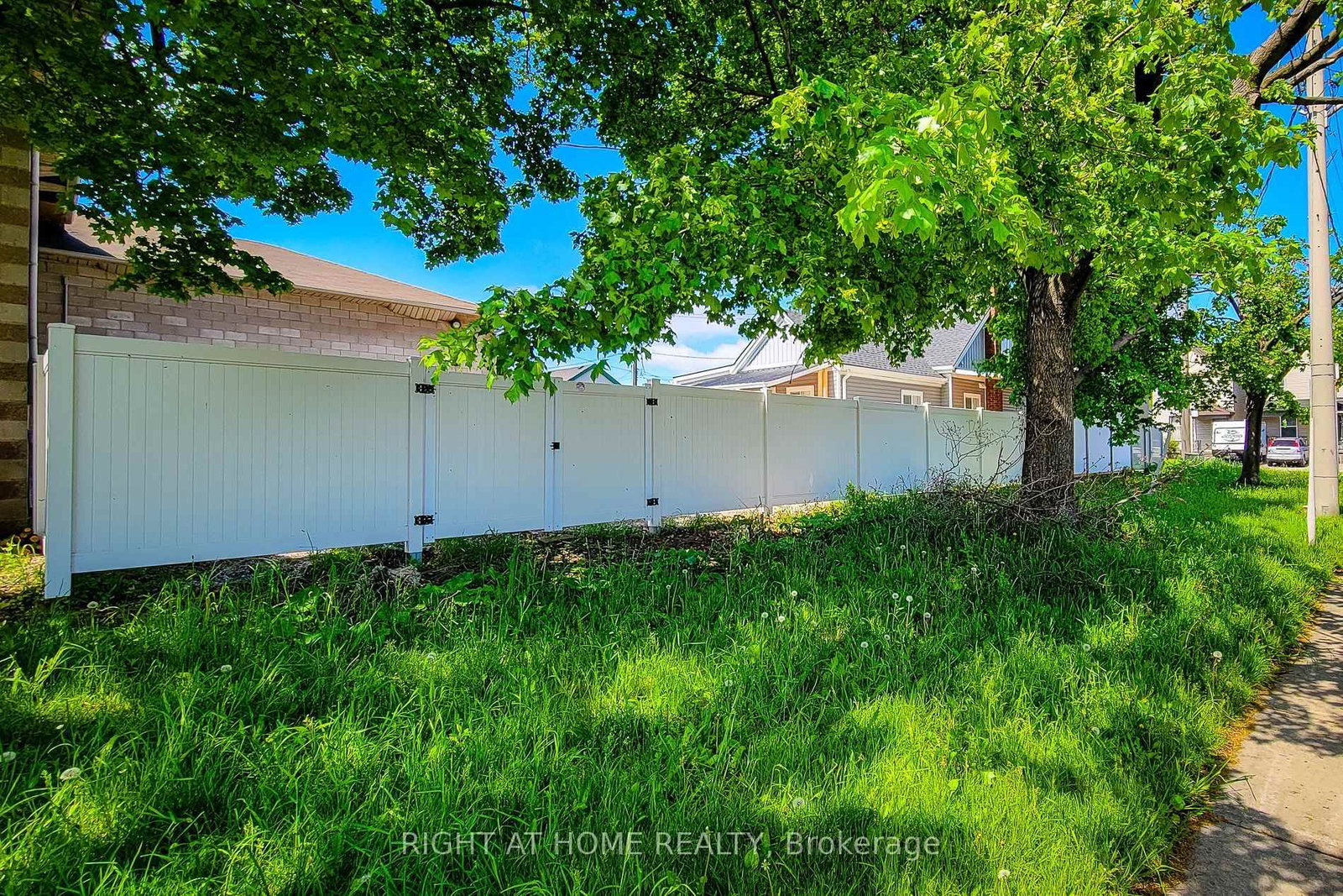 78 Hillyard Street • Hamilton, ON photo 49