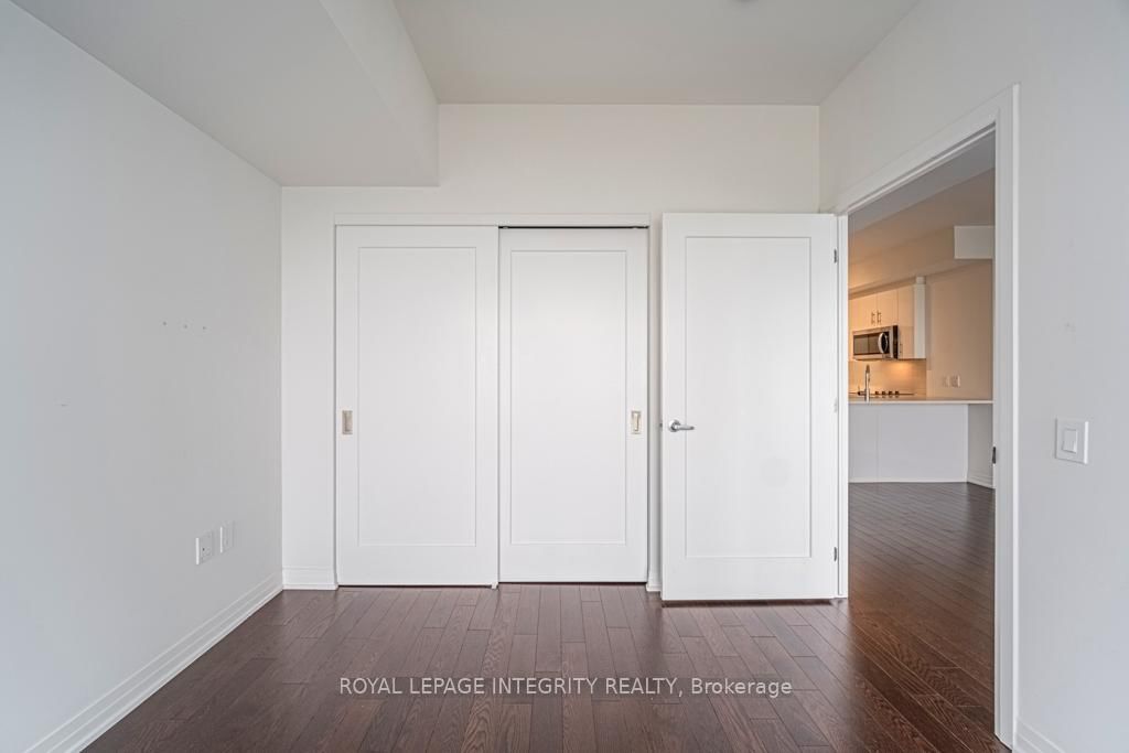 805 CARLING Avenue • #1105 • Ottawa, ON photo 24