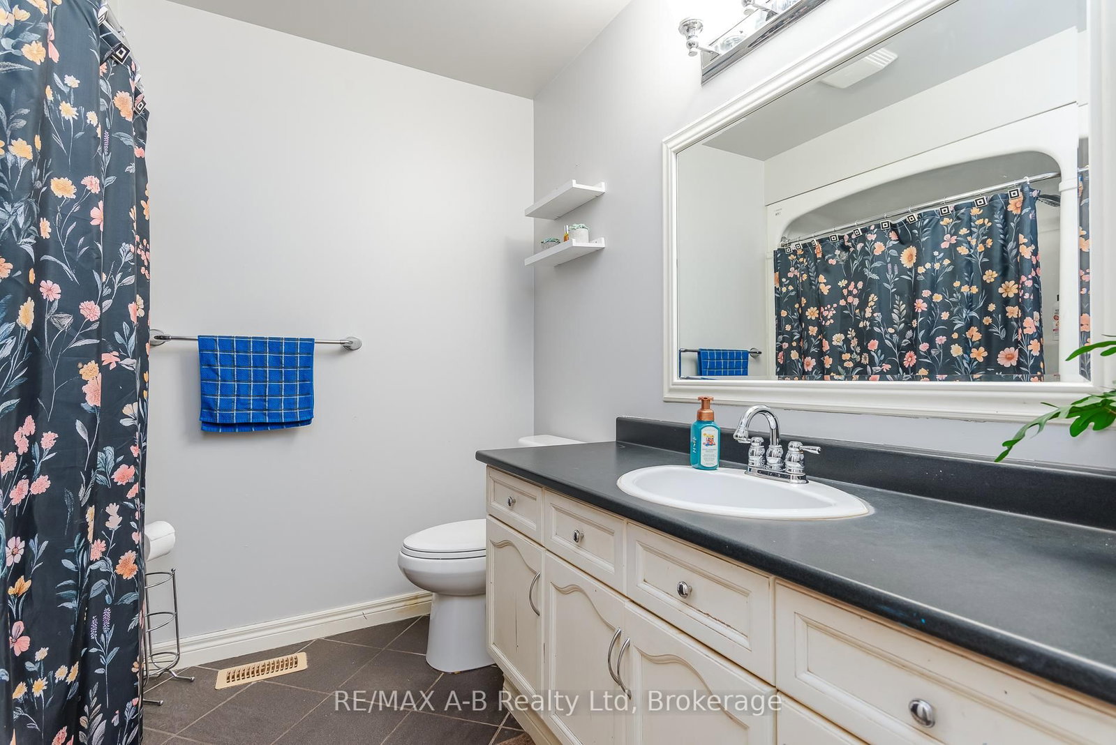 108 Walsh Crescent • Stratford, ON photo 37
