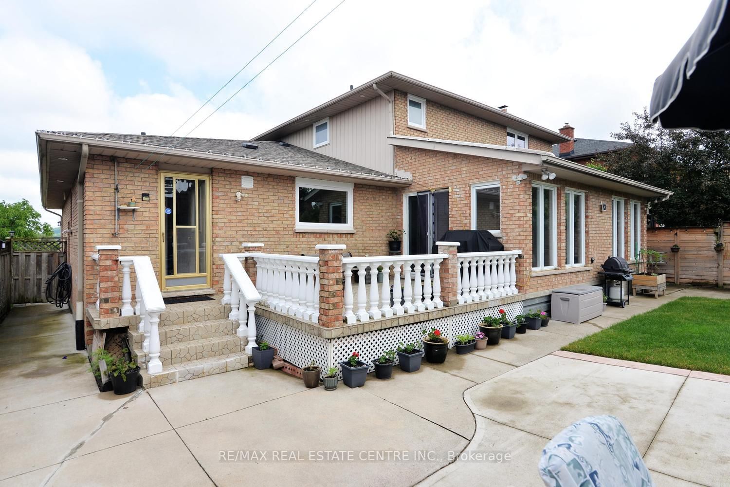 43 Regalview Drive • Hamilton, ON photo 46