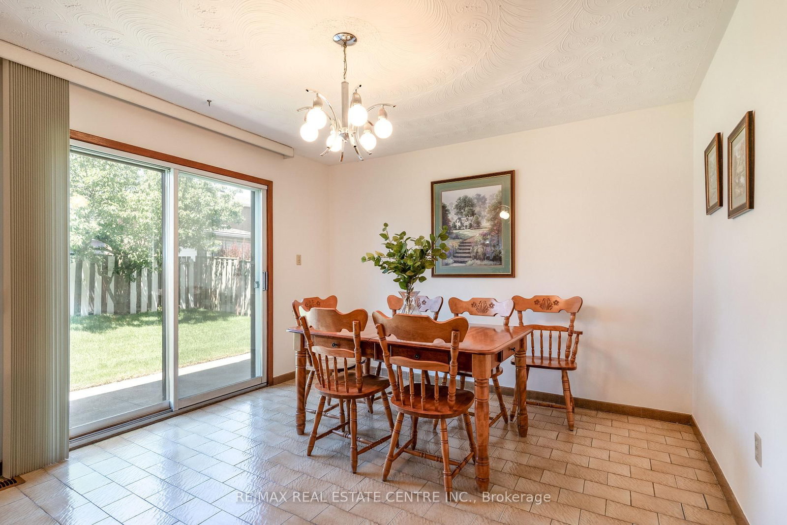 102 Markson Crescent • Hamilton, ON photo 23