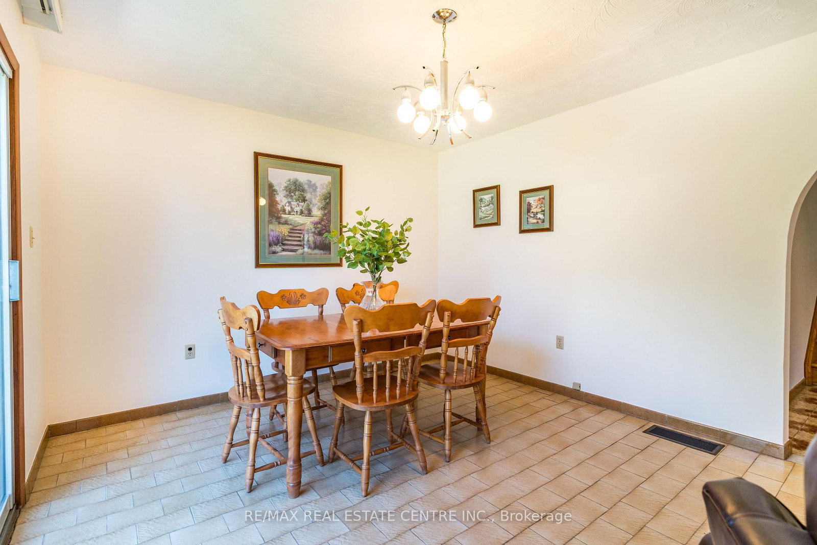 102 Markson Crescent • Hamilton, ON photo 24