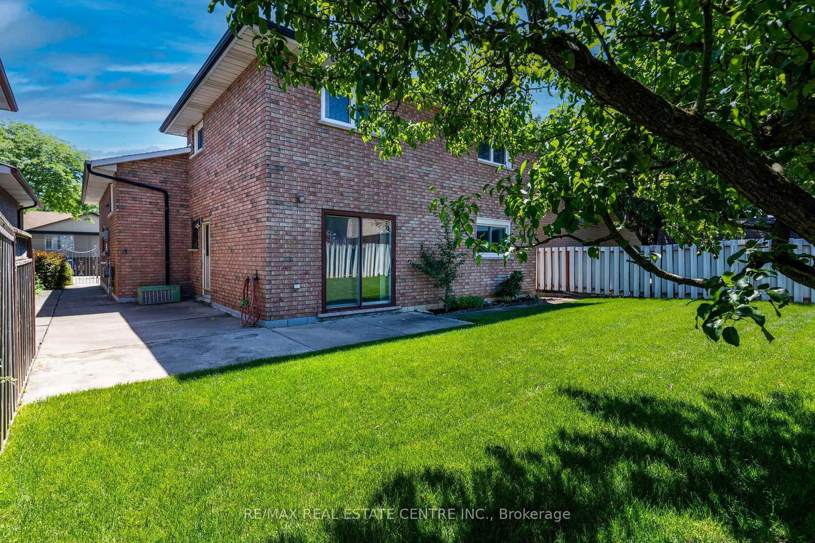 102 Markson Crescent • Hamilton, ON photo 35