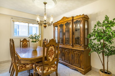 102 Markson Crescent • Hamilton, ON photo 7