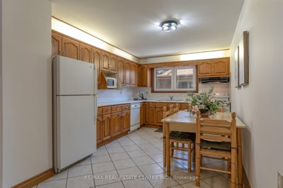 102 Markson Crescent • Hamilton, ON photo 9