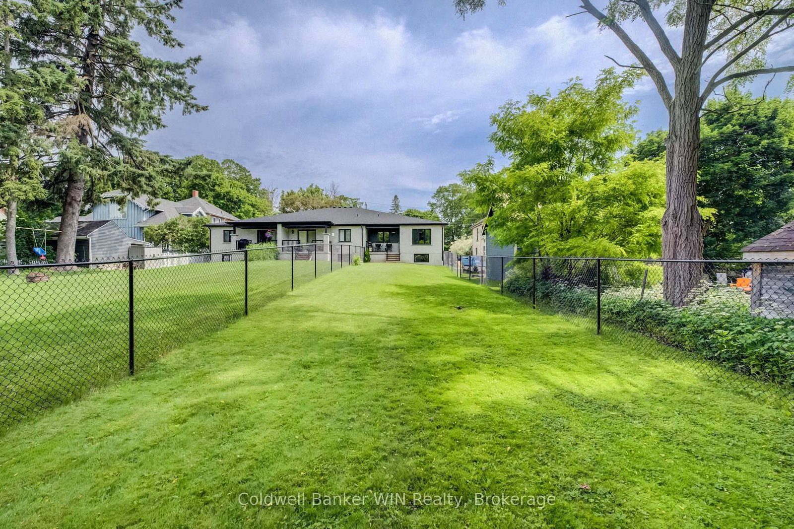 247 Fergus Street N • Wellington North, ON photo 32