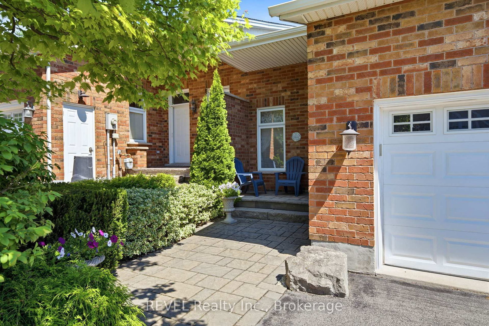 6295 Forest Ridge Drive • Niagara Falls, ON photo 3
