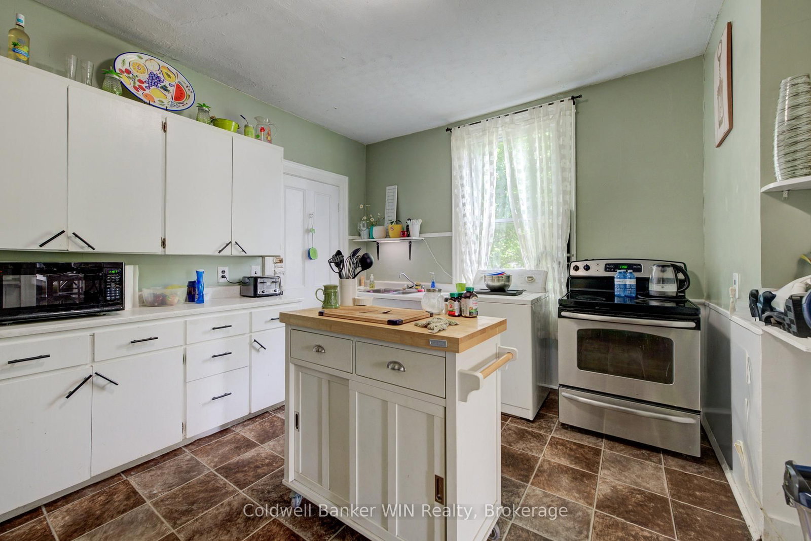 129 Elgin Street S • Wellington North, ON photo 6