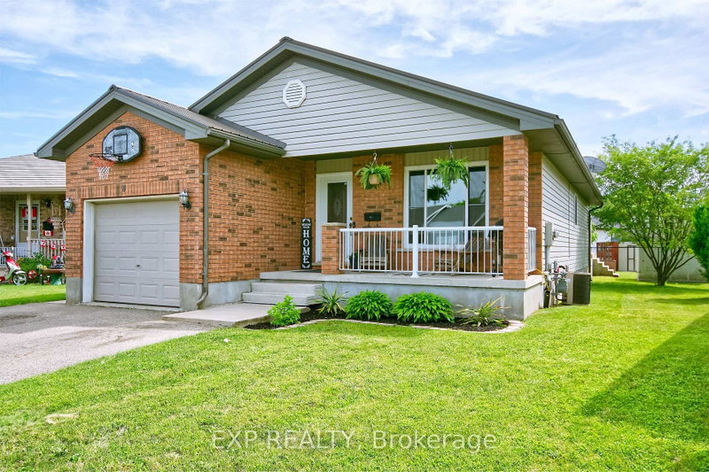 8 Rebecca Drive