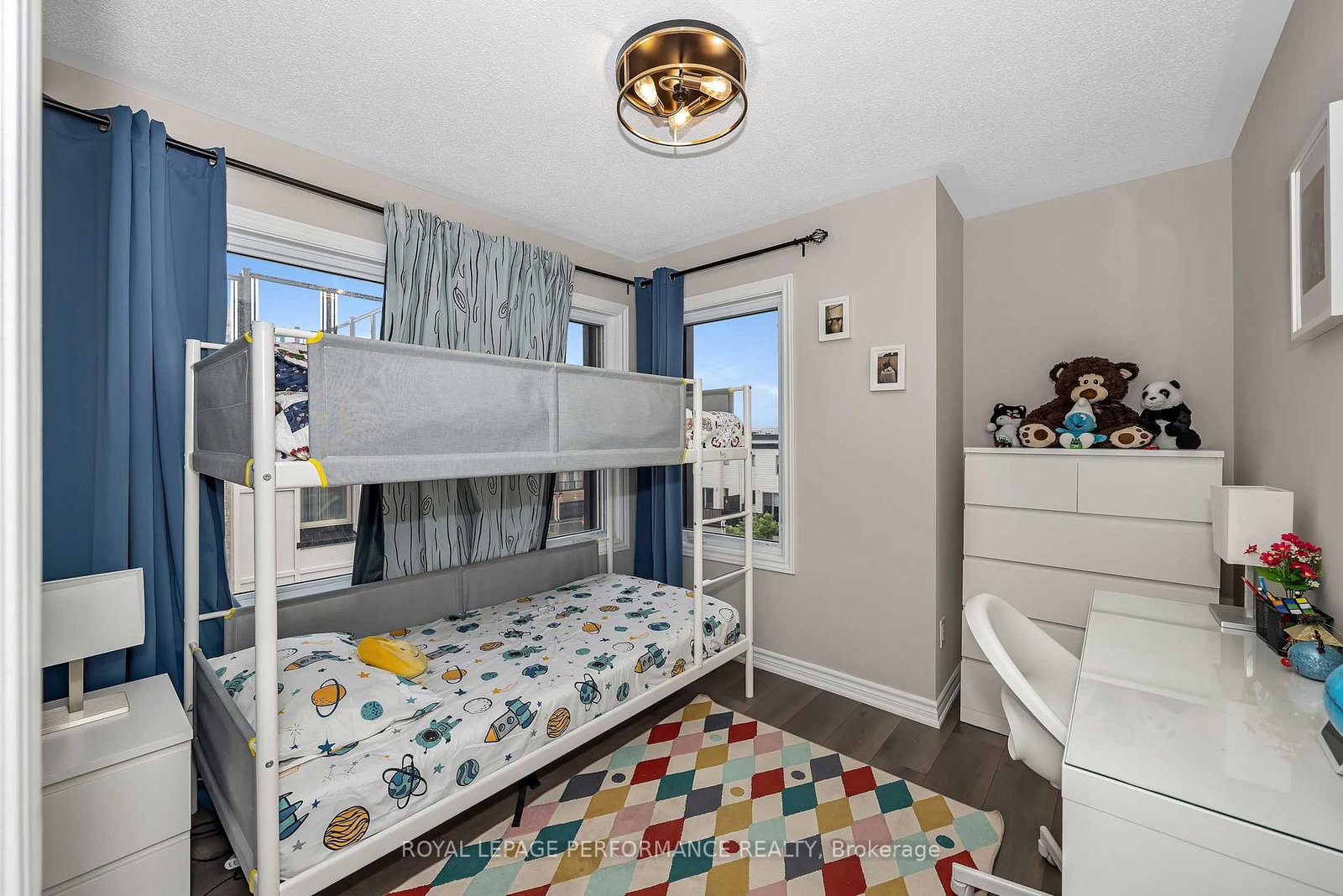 547 Ozawa Private • Ottawa, ON photo 19