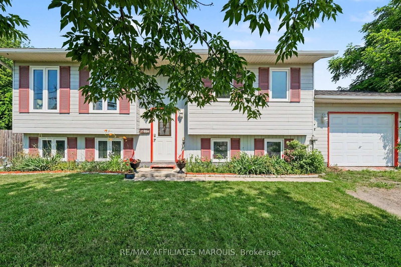 7496 Roger Stevens Drive