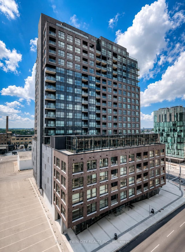409 - 1 Victoria Street S
